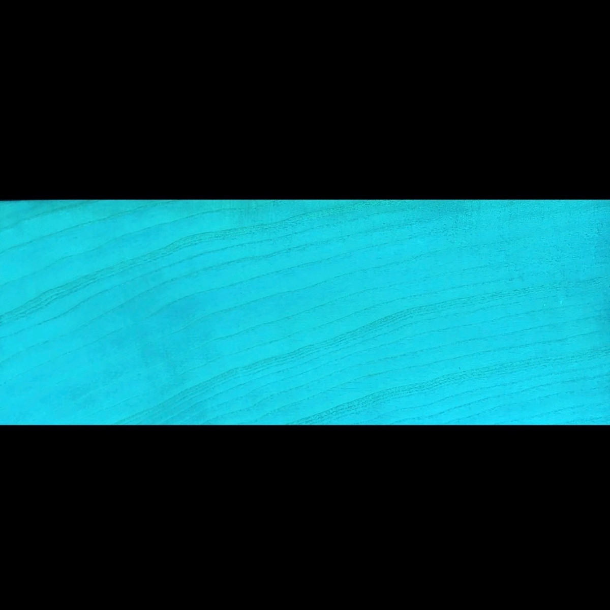 Placage Frêne Bleu Lagon