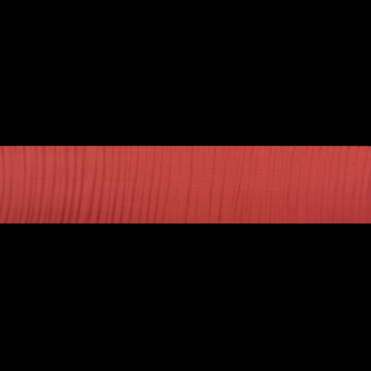 Placage Sycomore ondé rouge