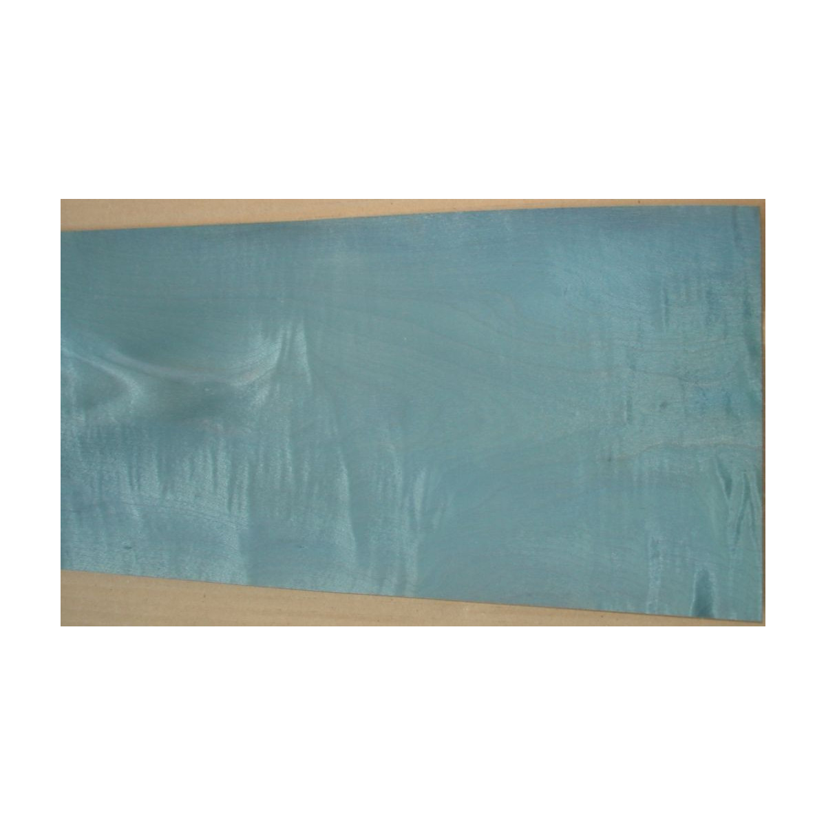 Placage Sycomore ondé bleu 12